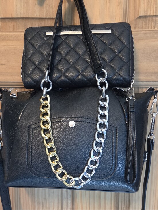 Steve Madden Handbags - Steve Madden Crossbody Bag w/ Wallet